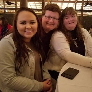 Meet your Posher, Dustin